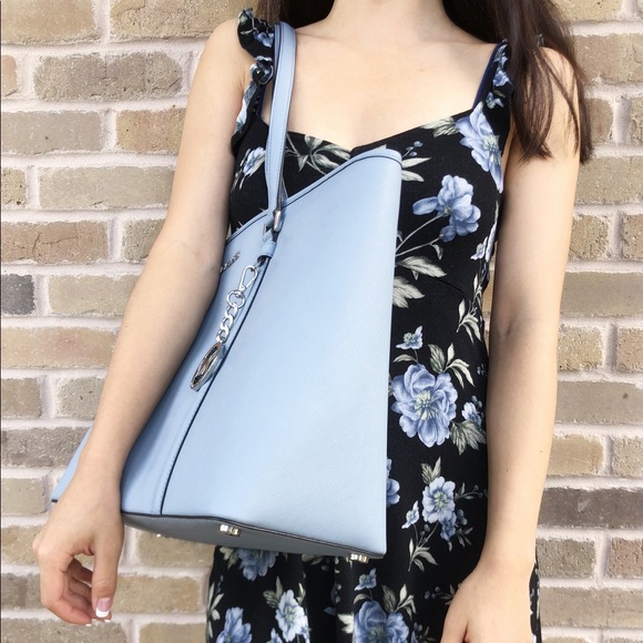 Gaby’sBags👜💕-Michael Kors Large Tote Pale Blue - Picture 3 of 6